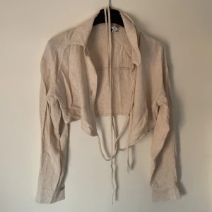 Wrap linen shirt  - Ny skick och inte använd!! Nypris 499kr 
