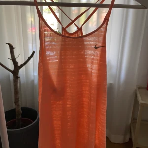 Snygg Nike linne - Snyggt Nike linne! Färgglad och härlig! 