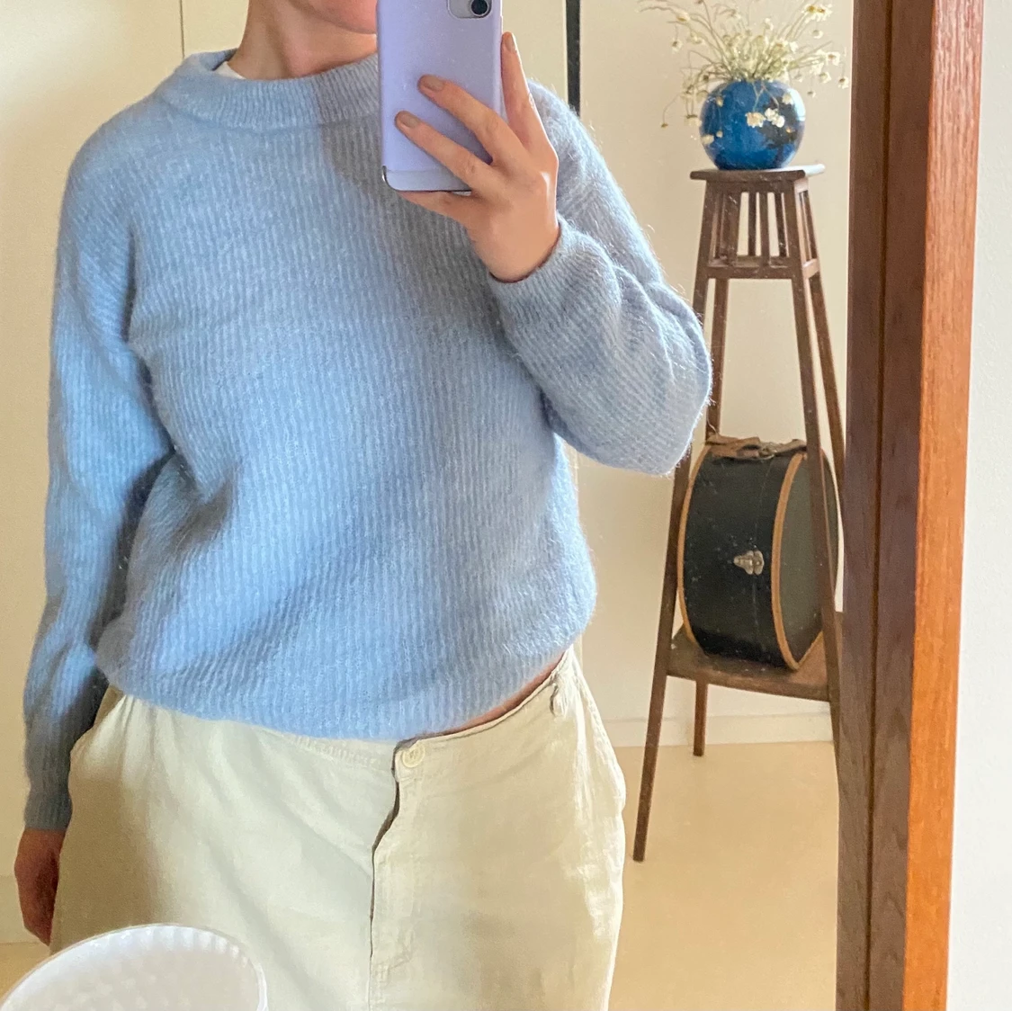 Blå stickad tröja🤍