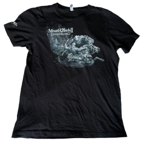 Mountain blade tee - Rare mountain blade tee, från spelet mountain blade. Cond:9/10 size: M