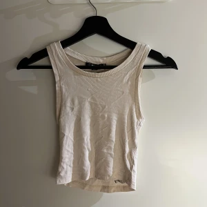 Beige linne - Bara att skriva om fler bilder eller mått önskas ☺️