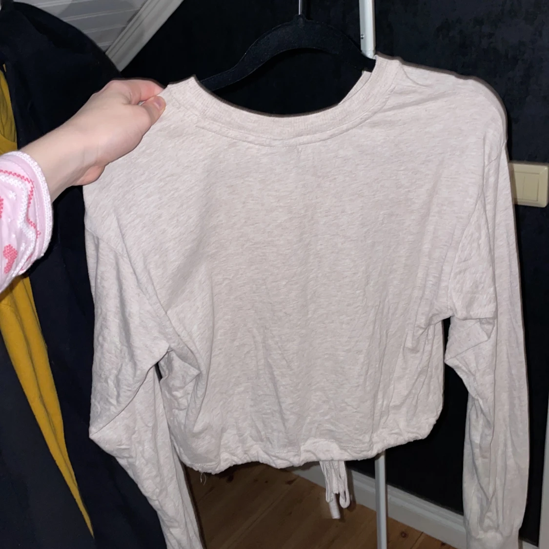 Säljer en rosa tröja - 90