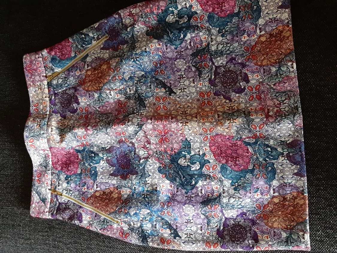 Kjol mef blom textur  - 90