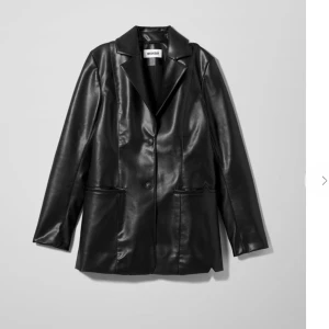 Jaden blazer weekday - strl 38, oanvänd