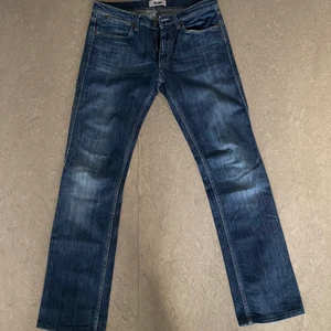 Vintage Acne Jeans - Skitsnygga vintage Acne Jeans i bra skick! Storleken skulle jag säga är mer 29/32 än 31/34. Priser kan diskuteras men köpare står för frakt! 