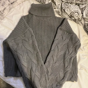 Stickat - Jätte fin stickad tröja i storlek S