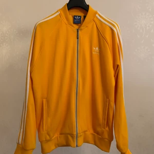 Adidas tröja - Gul tröja från Adidas Originals 