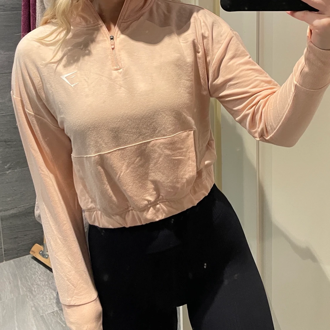 Gymshark pullover  - 91