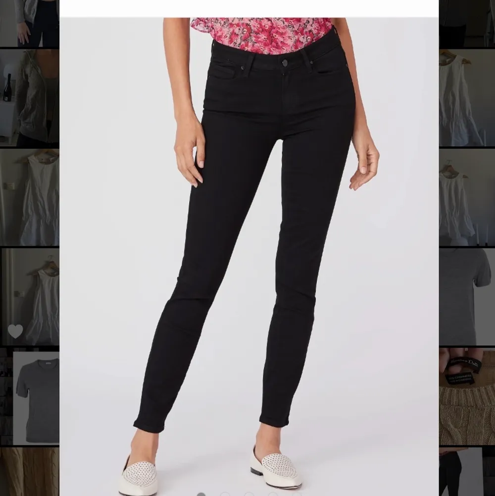 Paige jeans i modellen verdugo ankle i svart, storlek 26. Använda men fint skick, jättesnygg modell med lite stretch! Nypris runt 2500kr, säljs för 300kr!  Perfekt bas-plagg i garderoben som går till alls. Jeans & Byxor.