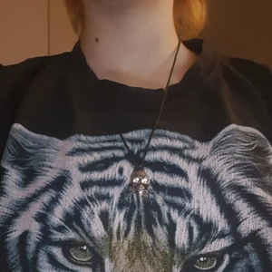 Dödskalle Halsband - Ett halsband på ungefär 40-50 cm! 