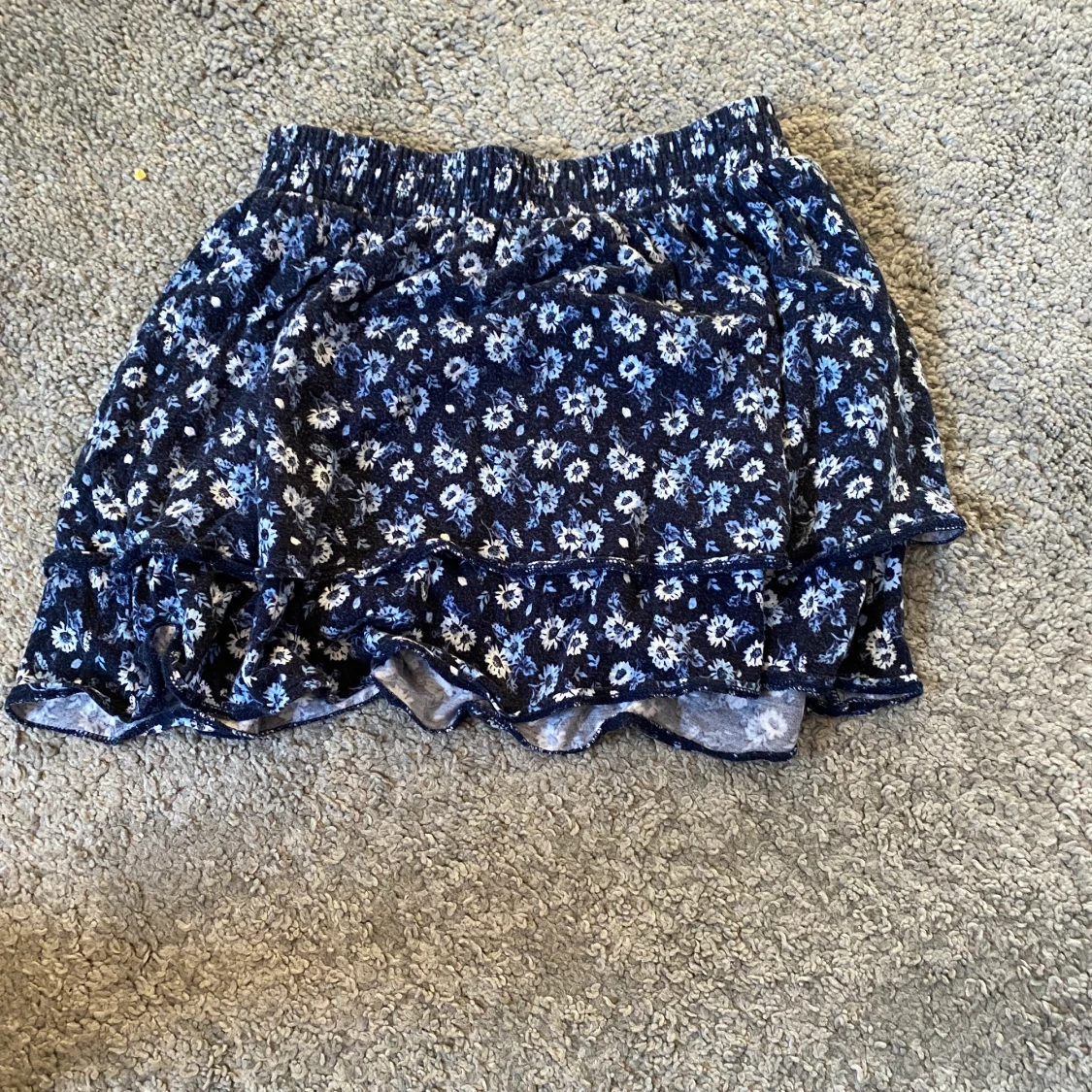 Kjol, vet tyvärr inte vart den är ifrån