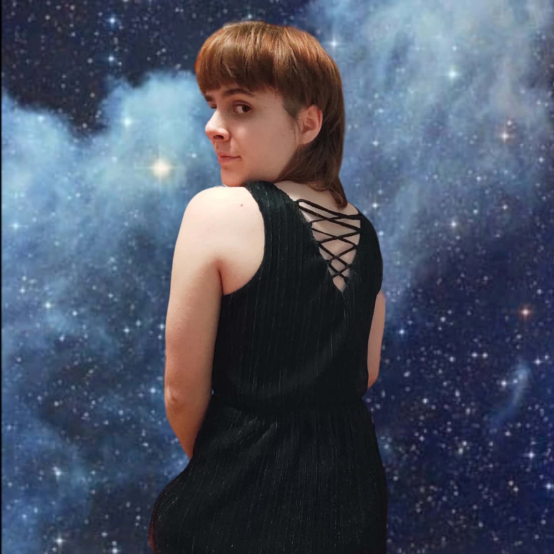 Glittrig blå klänning - 90