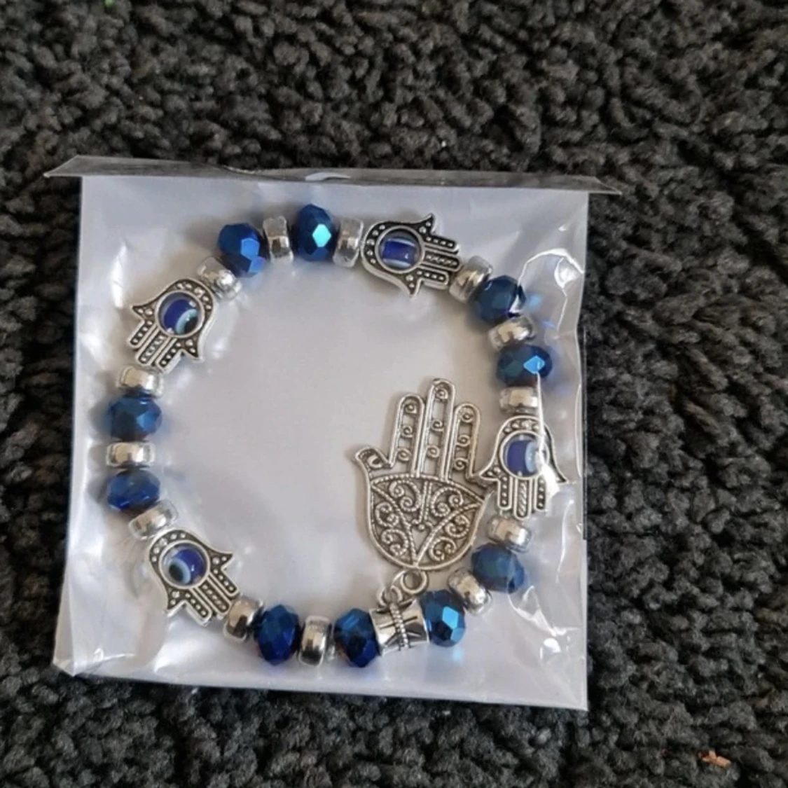 Armband med blåöga