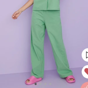 Linnebyxor - Säljer dessa superfina linnebyxor från Nelly som endast är använda några gånger. Köpta för 449kr💚