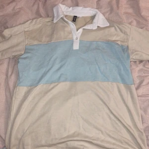 Mysig golftröja från HM!  - En golftröja från HM - super bekväm! 