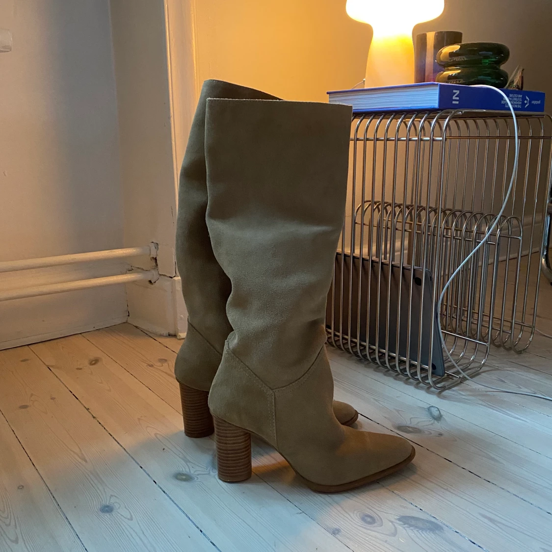 Slutsålda stövlar från Zara