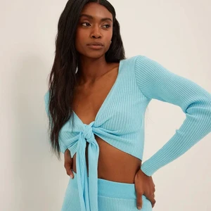 TOPP FRÅN NAKD - Nyskick, nypris 449kr, mitt pris kan diskuteras!🫶🏼 Frakten ingår i priset, skriv vid frågor! 🥰