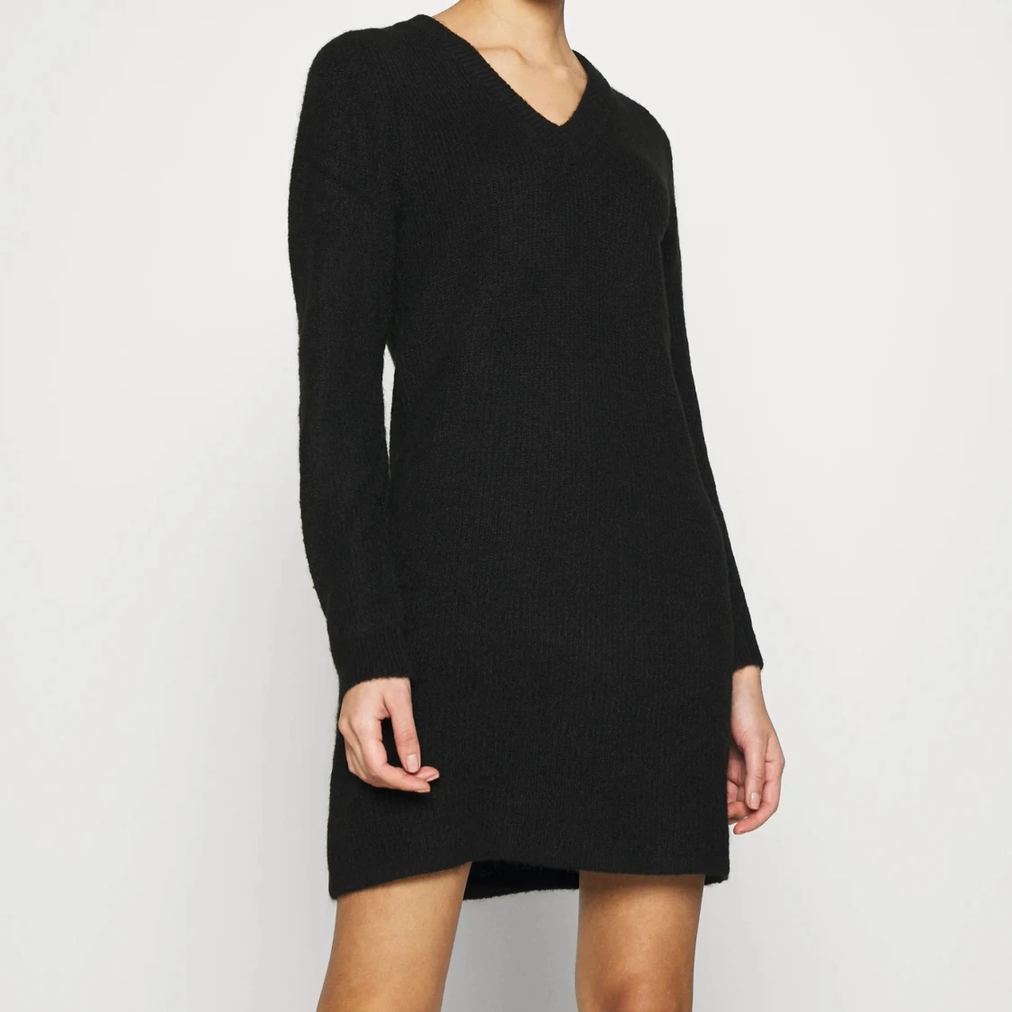 Stickad klänning från Pieces