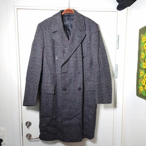 Vintagerock - Stor och rejäl vintagerock från Jacobson. Äkta. Klassiker i mycket fint skick. Storleken är som en XL (herr)🌿