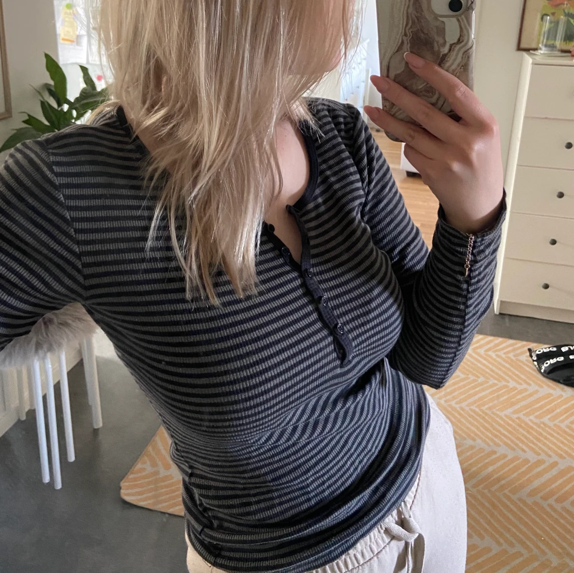 Randig långärmad tröja med knappar - 90