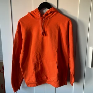 Oversized hoodie från Cubus, storlek S - Bra skick och fin i färgen 