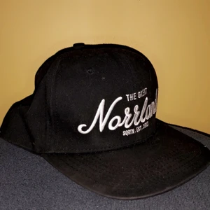 The great Norrland keps - Norrland. Beg. Knäppe bak!