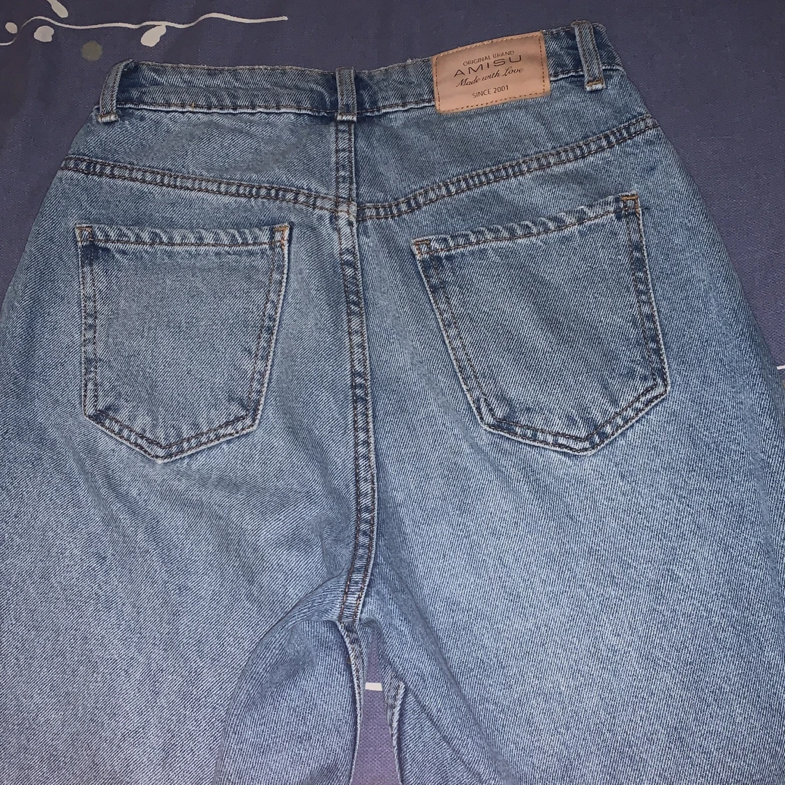 Jeans i storlek 34  - 91