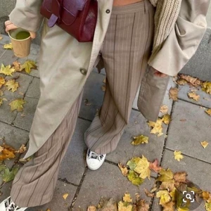 SÖKER - Söker liknande sånna byxor! hör gärna av dig om du har eller vet vart man kan köpa! 💞