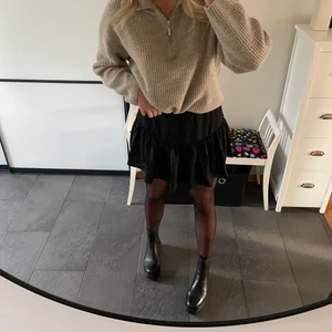 Skor Belezza - Supersnygga skor från Belezza, köpta på Bergqvist skor. Dessa är använda endast tre gånger och säljs då jag har svårt att hitta skor som passar min fot och de därför inte fungerar på just mig. Jättefint skick och inte en enda skråma. Så snygga till klänning eller kjol❣️❣️