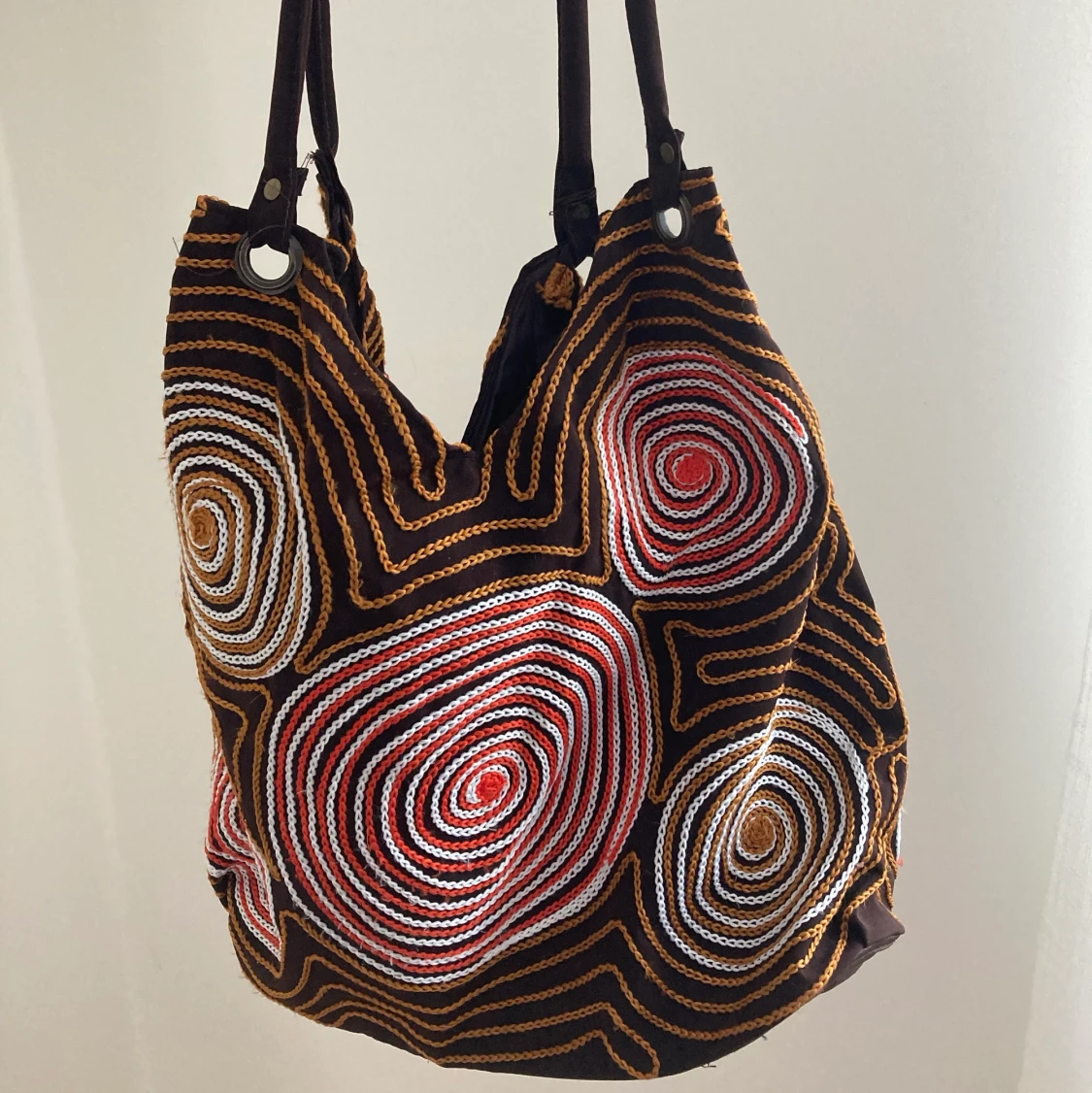 Mönstrad axelväska