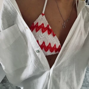 Linne skjorta  - Säljer denna härliga svala linne skjortan. Så najs på sommarn med en bikini under på stranden!😍 