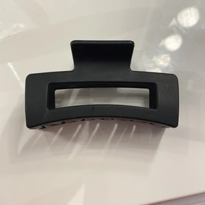 Klämma  - En jättefin klämma som är från ett UF-företag❤️❤️❤️