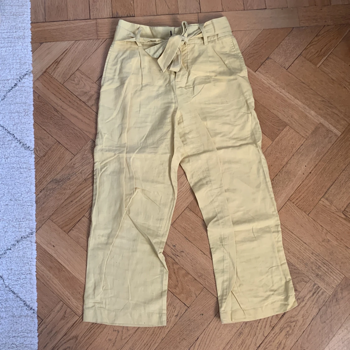 Ljusgula Zara byxor - 90