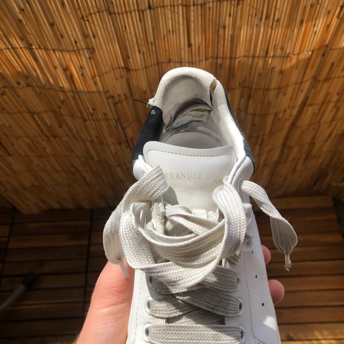 Alexander Mcqueens  - 91