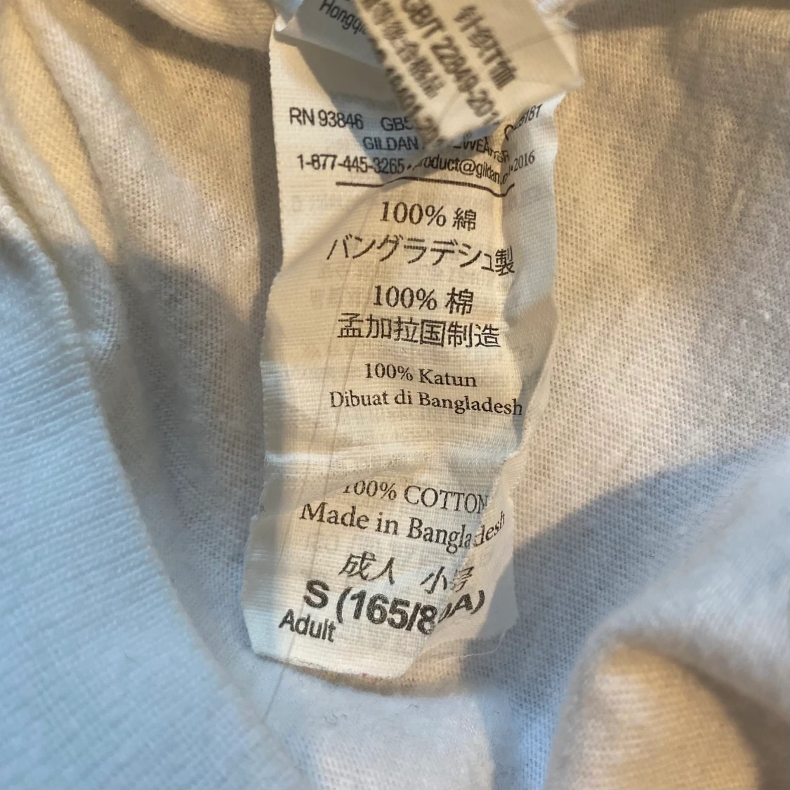 Vit t-shirt med tryck - 91