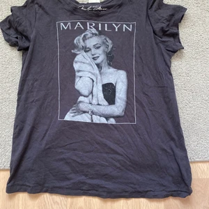 T-shirt - Marilyn Monroe t-shirt!!