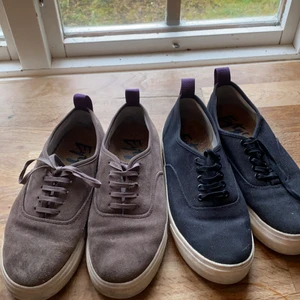 Eytys - Skick: bra   Dom blåa är storlek 41. Dom andra är storlek 40