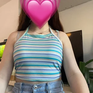 Kort färgglad tröja - Kort tröja