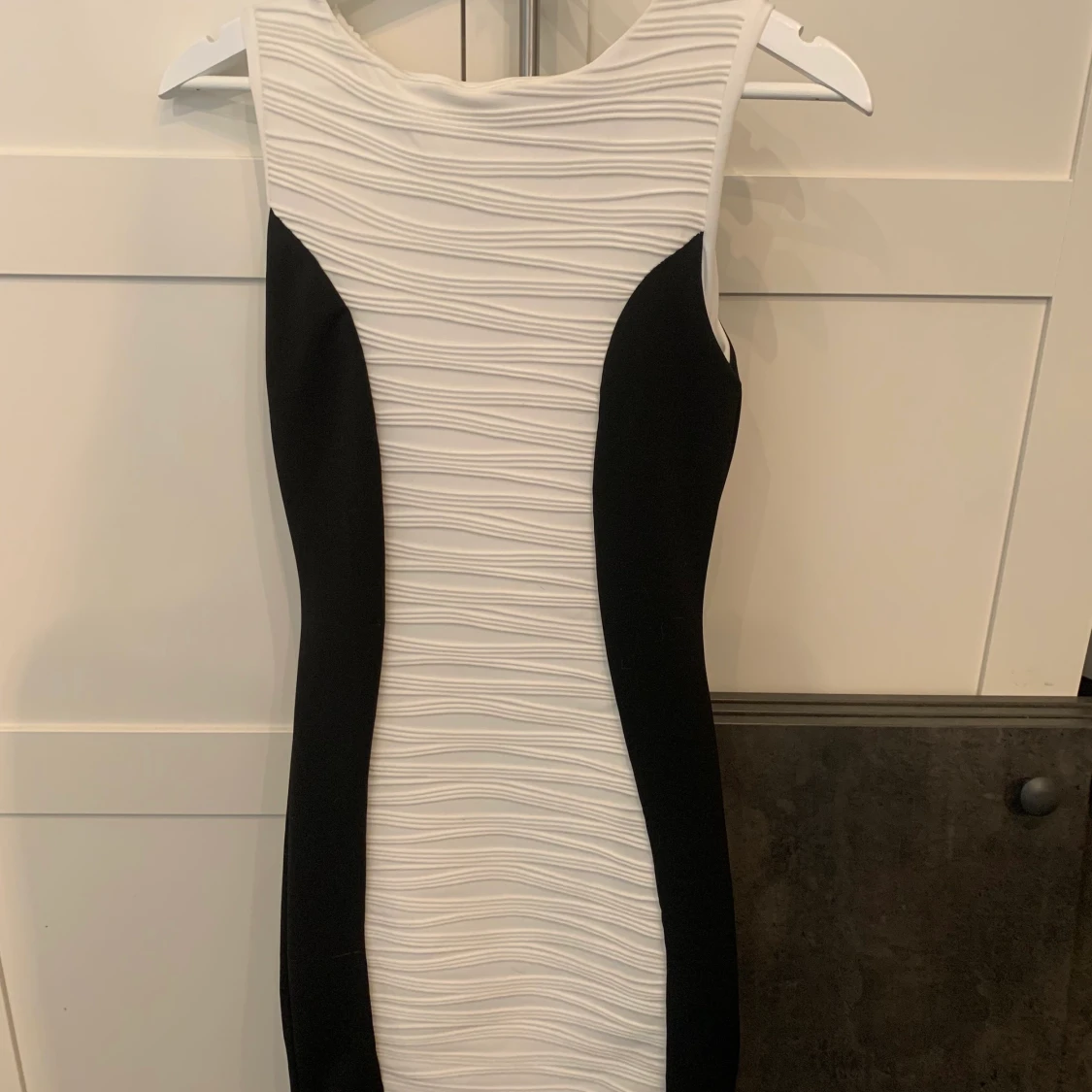 Vit/ svart klänning strl XS