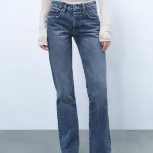 Nu säljer jag mina fina zara jeans som är helt slutsålda. De är en aning små för mig och bara använda en gång. De är alltså i nyskick. Postar spårbar frakt eller möts upp i Stockholm.💗💗