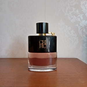 Carolina Herrera CH Men Privé Parfym - Carolina Herrera CH Men Privé 50ml (70% kvar). Eau de toilette. 