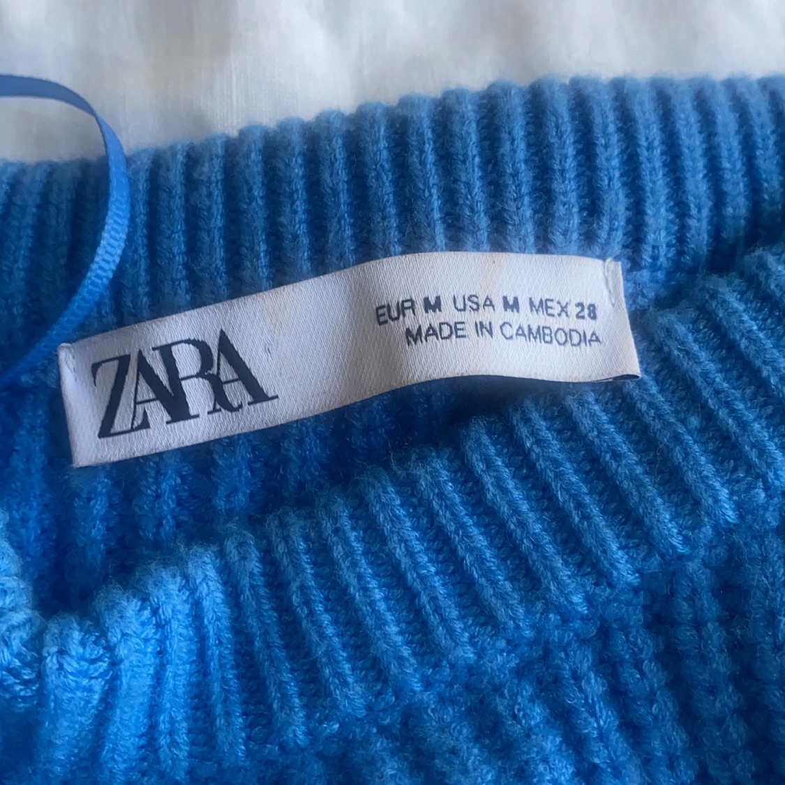 Stickad tröja  - 91