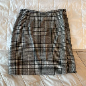 Kjol - Säljer denna kjolen, storlek xs/s. Säljer via swish (inte via köp nu) så kontakta mig först så får du GRATIS FRAKT ❤️