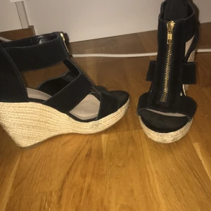 Klackar  - Lite smuts där längst ner