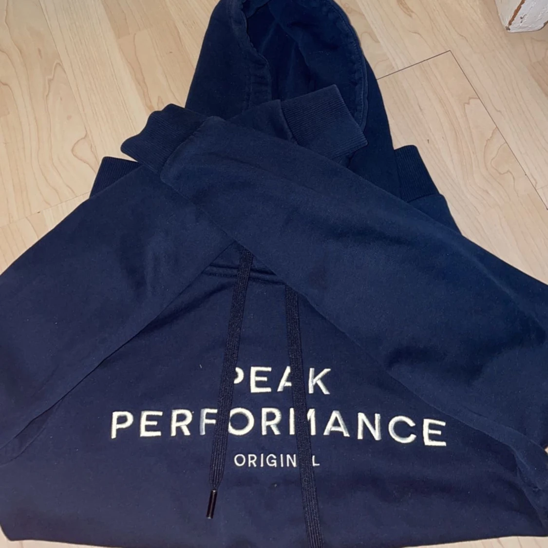 Peak performance hoodie, marinblå, st M