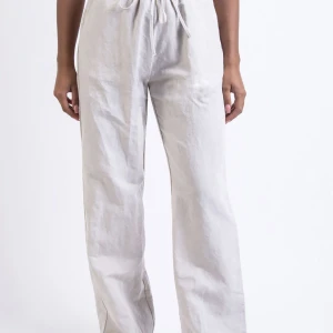 linnebyxor - säljer mina linnebyxor från madlady då jag har liknande sedan tidigare! 💓