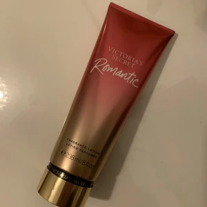 NY! Victoria Secret - Säljer då jag inte gillar denna doft.  Helt oööpnad! 💓