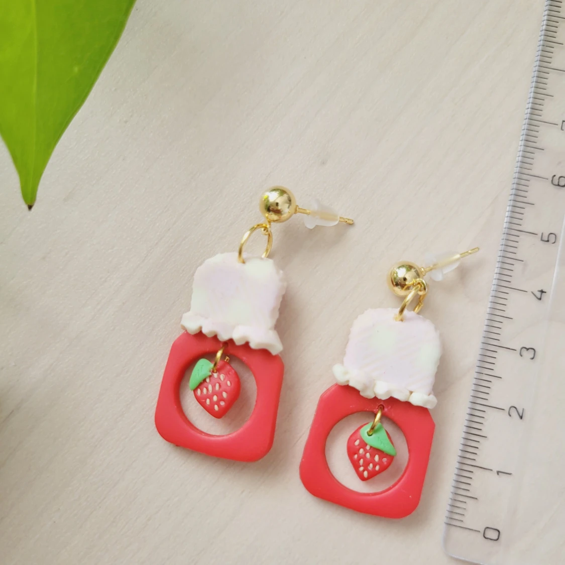 Handgjord, polymerlera örhängen  - 90