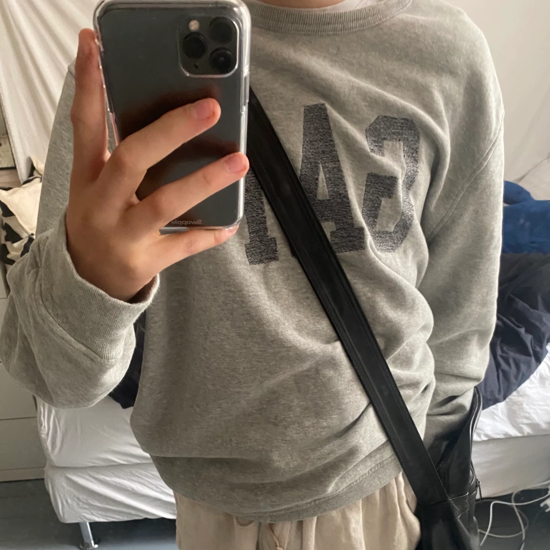 Gap sweatshirt