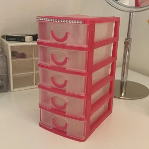 Förvaringslåda! - Säljer denna rosa förvaringslåda!💕💕